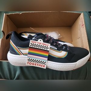 Vans Pride Ultrarange